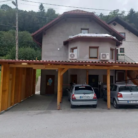 Modri Apartma *